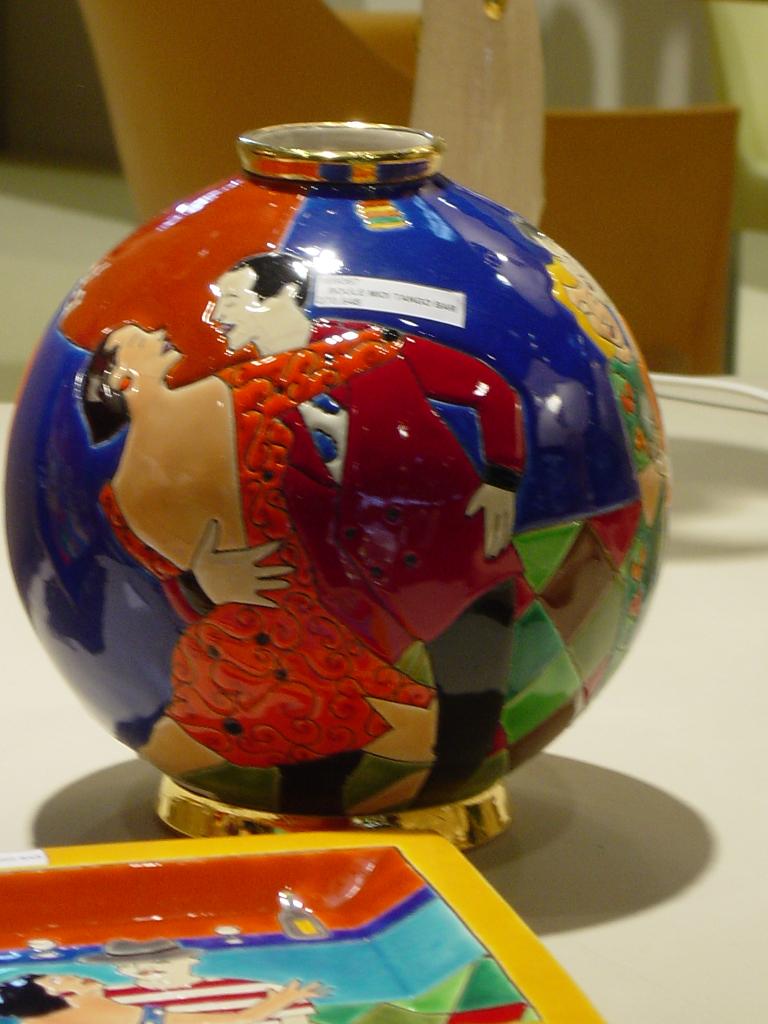 2528_8372_12327.jpg
